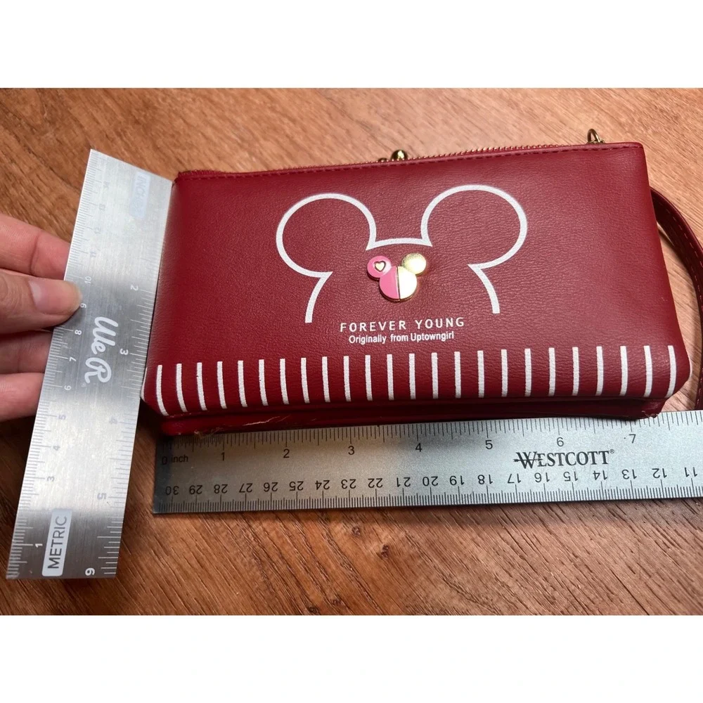 Forever Young Mouse Wristlet Wallet Women Red Kiss Lock Graphic NEW with Flaw
